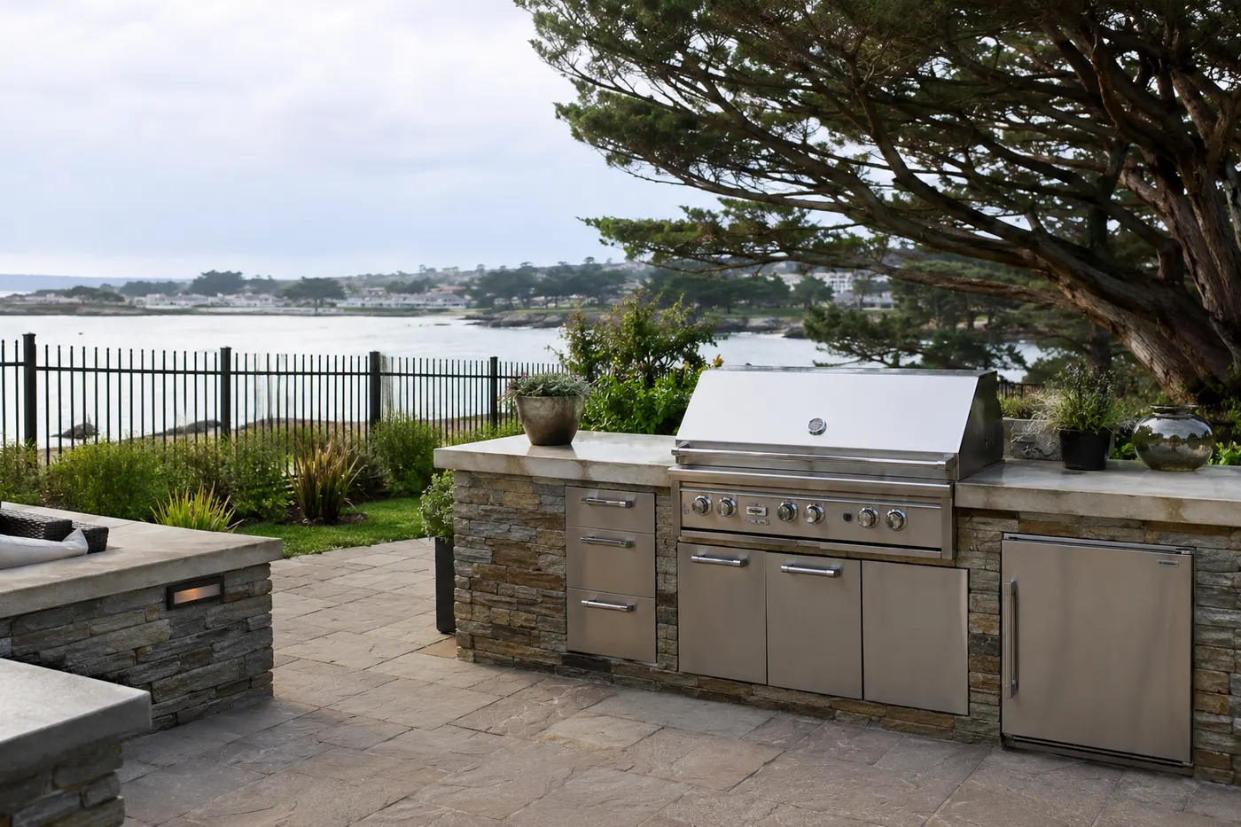 Residential outdoor kitchen and patio build